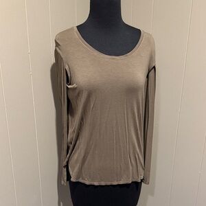 BCBGMaxAzria Women’s Small Taupe Long Sleeve Tee with Cape